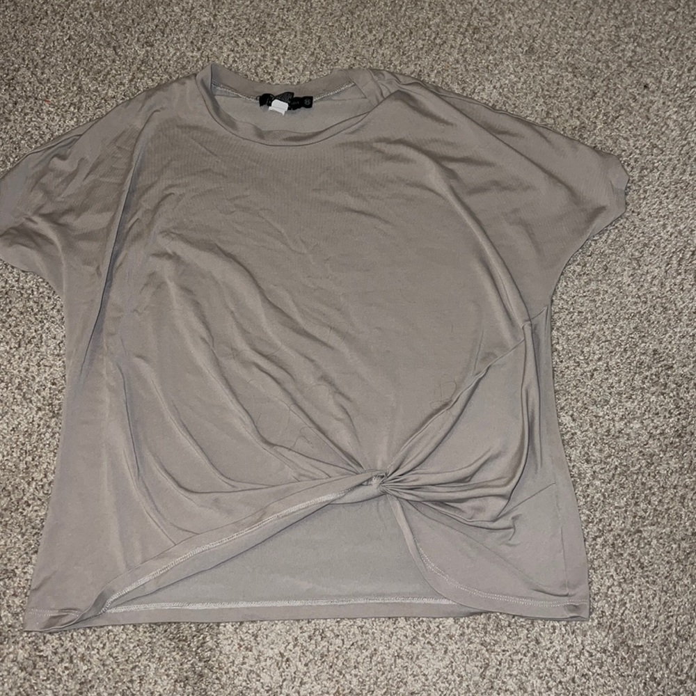 XS Miss Chievous Tan beige top. Cute I’m just not an XS anymore